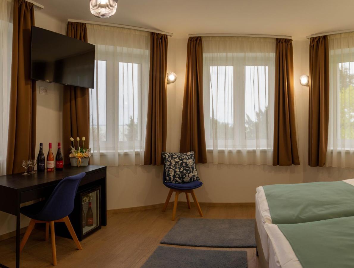 Villa Philip Noir Révfülöp Εξωτερικό φωτογραφία